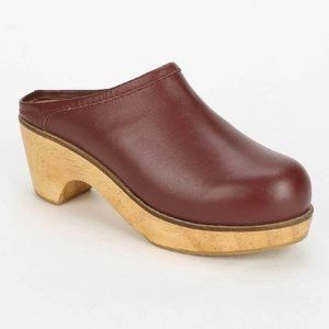 BDG Clogs Wood Heel, Vintage Style
